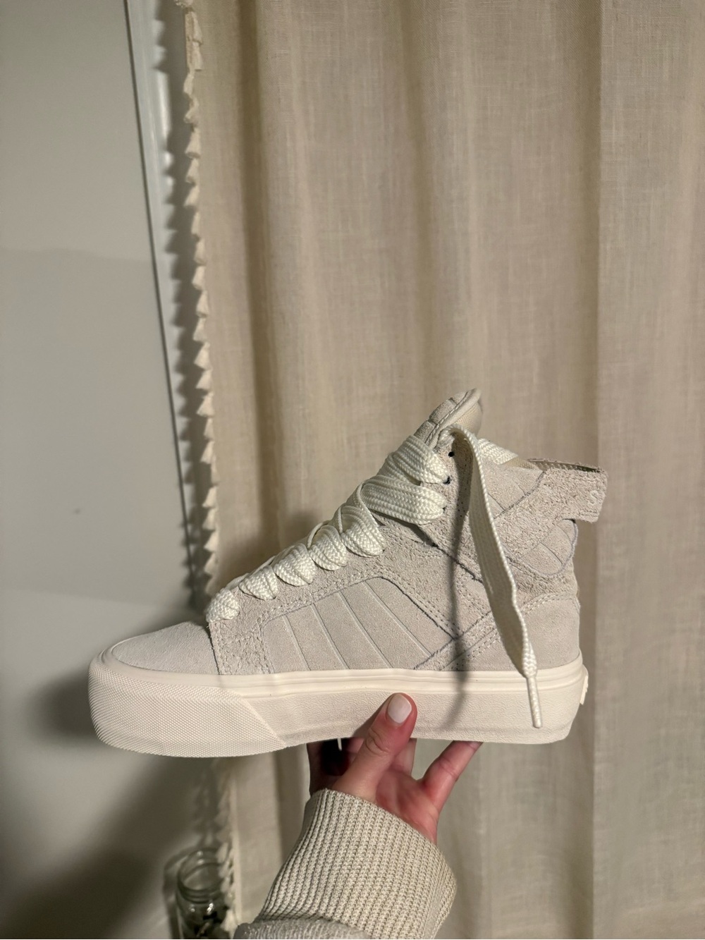 Women’s OR MENS High-Top Platform Straye Sneaker in Cream